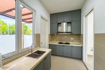 Duta Villa, Presint 14