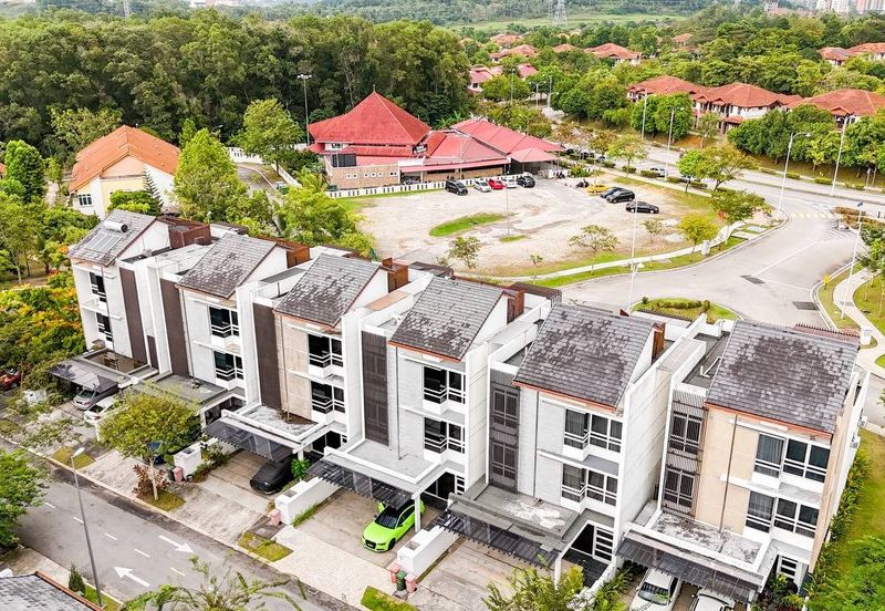 Duta Villa, Presint 14