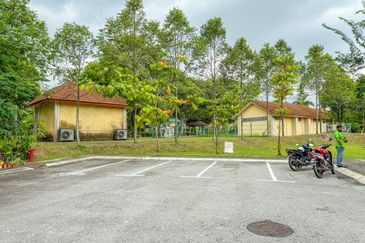 Duta Villa, Presint 14