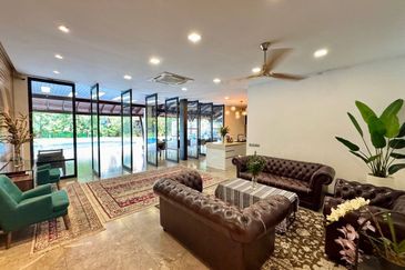 KGSAAS Golf Club, Seksyen 13