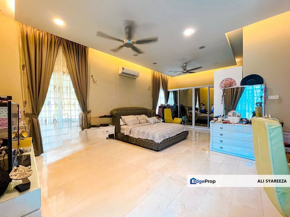 Monterez Golf Club Shah Alam One and Half Storey Bungalow for sale , Selangor, Shah Alam