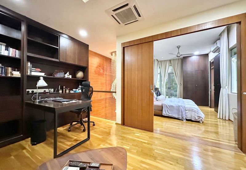 Symphony Hills Schumann