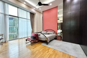 Symphony Hills Schumann