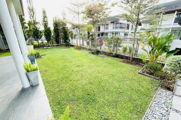 Tiana Elmina Gardens