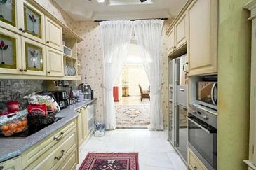 ARA Damansara Petaling Jaya Double storey Bungalow for sale