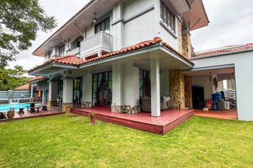 ARA Damansara Petaling Jaya Double storey Bungalow for sale