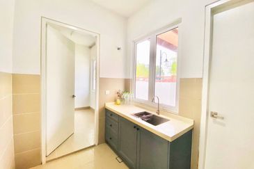 Duta Villa, Presint 14