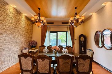 Perdana Lakeview East