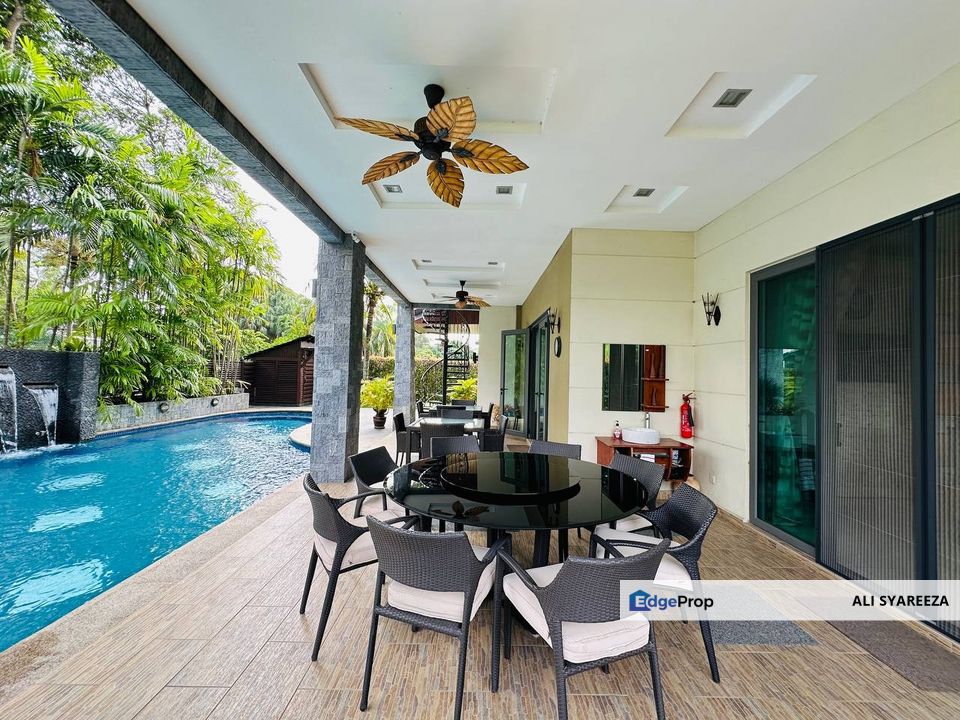 Perdana Lakeview East Cyberjaya two and half storey Bungalow house for sale, Selangor, Cyberjaya