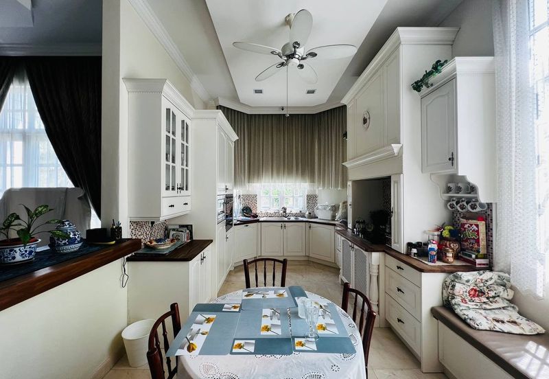 Perdana Lakeview East