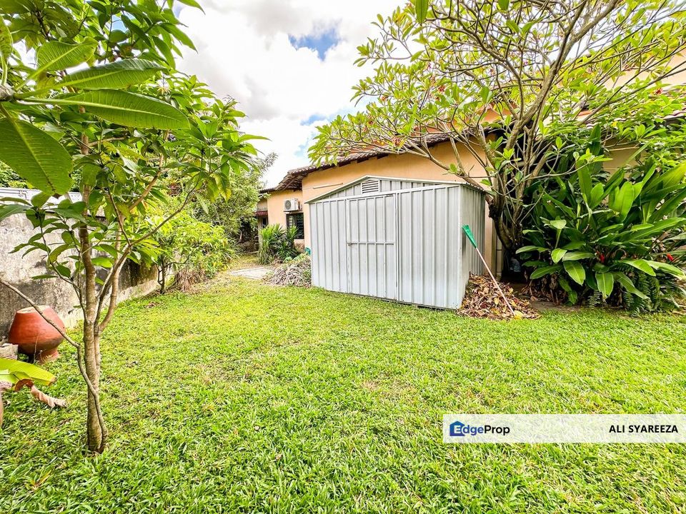 Kampung Tunku SS1 Petaling Jaya Double storey Bungalow for sale, Selangor, Petaling Jaya