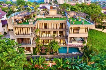 Tropicana Golf & Country Resort