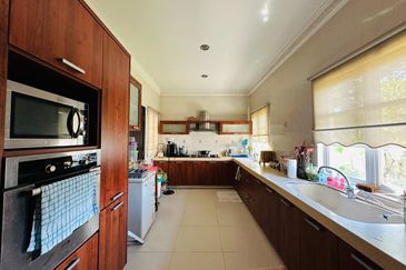 Seksyen 8, Kota Damansara