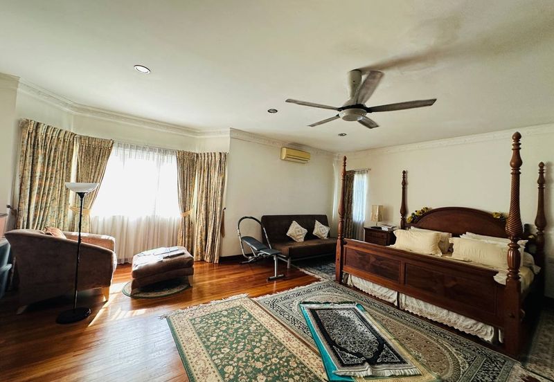 Seksyen 8, Kota Damansara