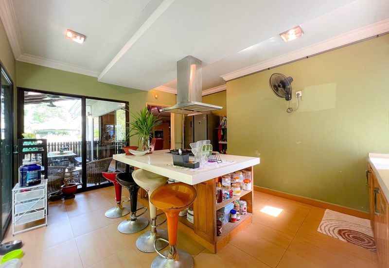 KGSAAS Golf Club, Seksyen 13