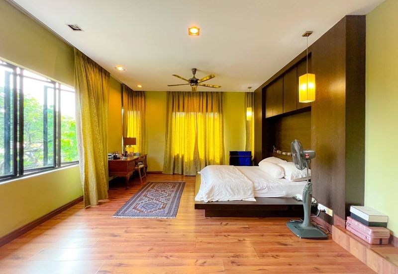 KGSAAS Golf Club, Seksyen 13