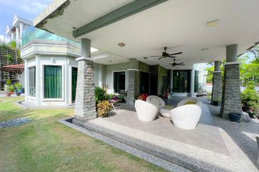 KGSAAS Golf Club, Seksyen 13