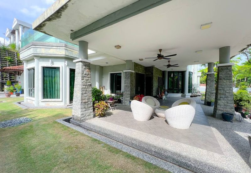 KGSAAS Golf Club, Seksyen 13