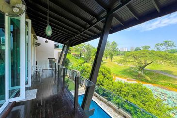 Impian Golf & Country Club