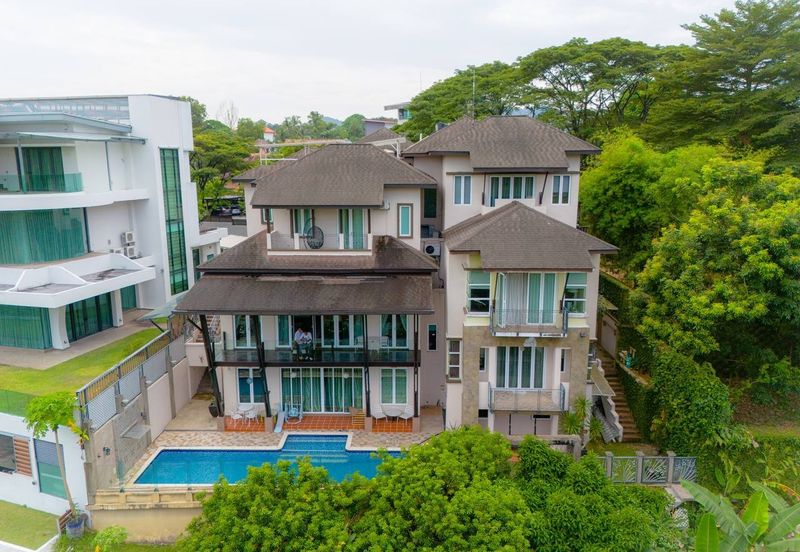 Impian Golf & Country Club