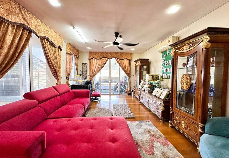 Titian, Bukit Jelutong