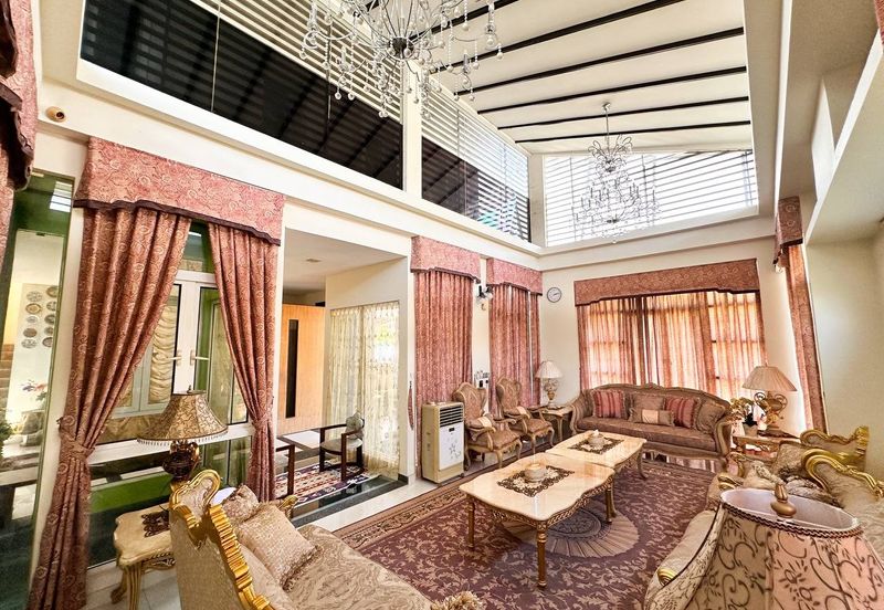 Titian, Bukit Jelutong