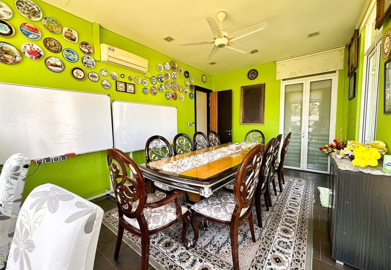 Titian, Bukit Jelutong