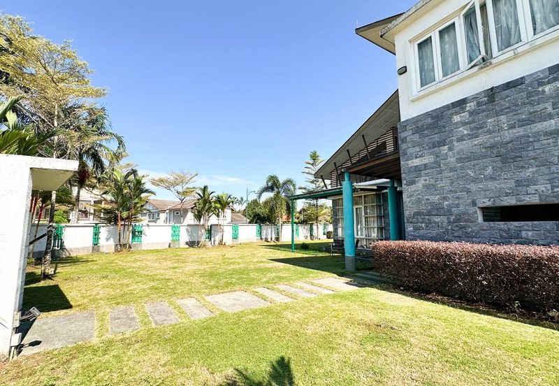 Titian, Bukit Jelutong