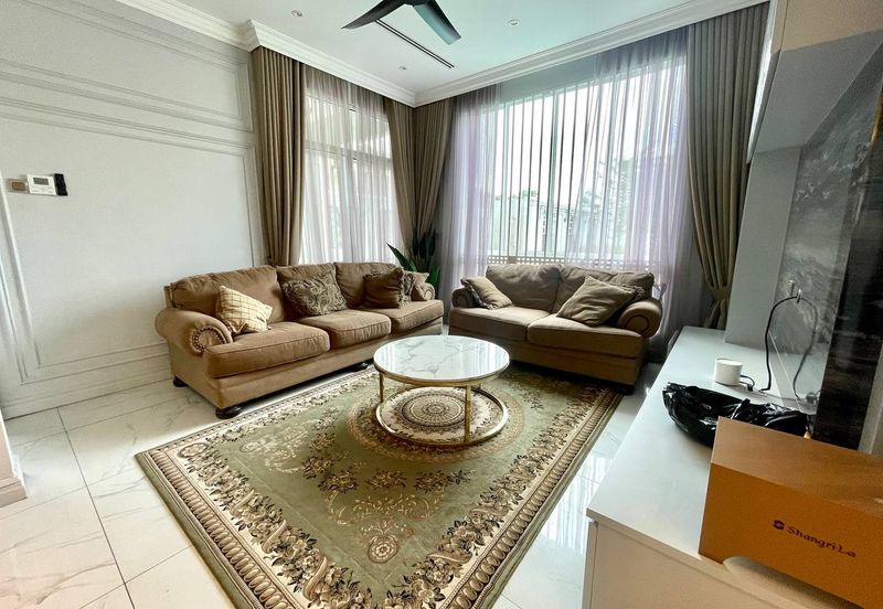 Putra Hill Residency