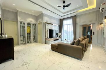 Putra Hill Residency