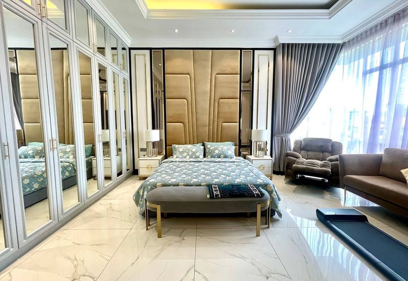 Putra Hill Residency