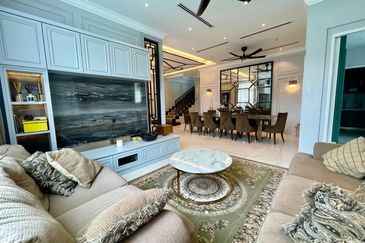 Putra Hill Residency