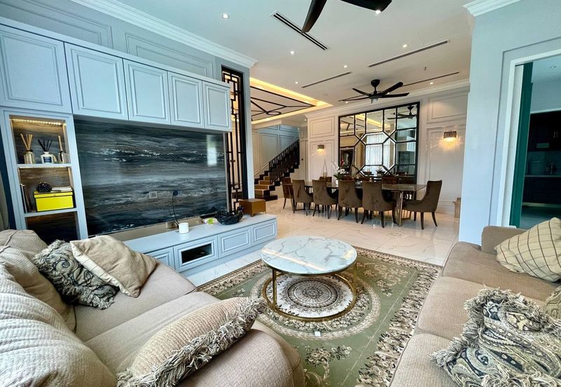 Putra Hill Residency