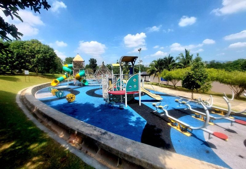 Seksyen 8, Kota Damansara