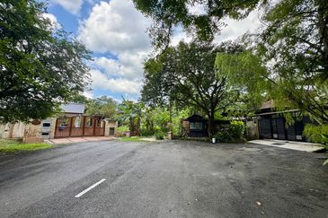 Seksyen 8, Kota Damansara