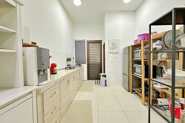 Pentas 6 @ Alam Impian