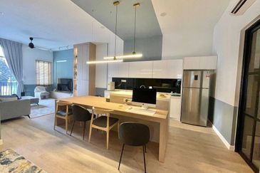 Isle of Kamares, Setia Eco Glades