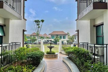 Isle of Kamares, Setia Eco Glades