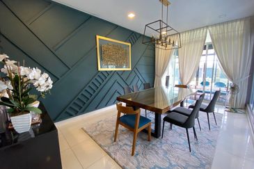 Titian, Bukit Jelutong