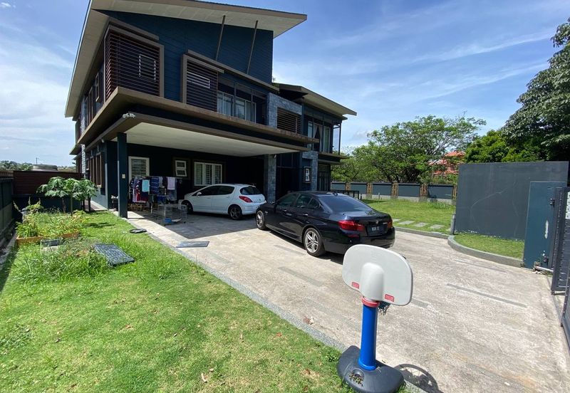 Titian, Bukit Jelutong