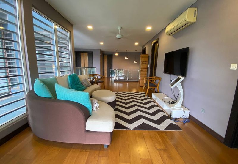 Titian, Bukit Jelutong