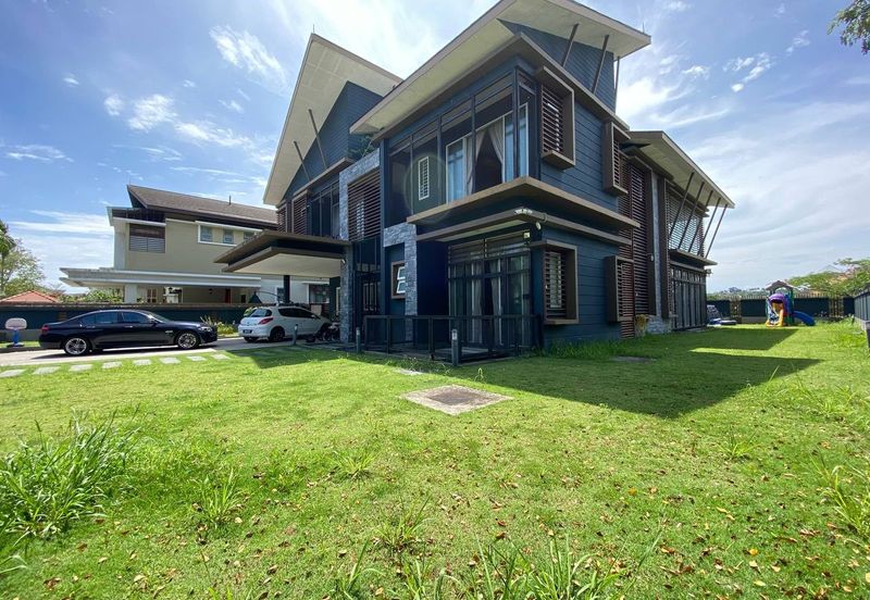 Titian, Bukit Jelutong