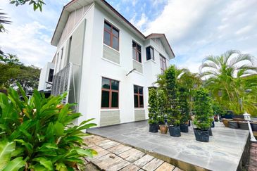 Impian Golf & Country Club