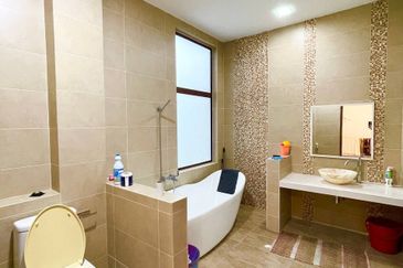 Impian Golf & Country Club