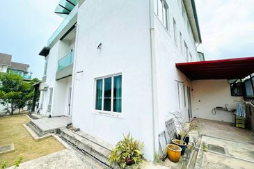 Impian Tropika Alam Impian