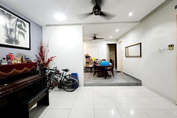 USJ heights Subang Jaya Two and half storey Zero lot Bungalow for sale