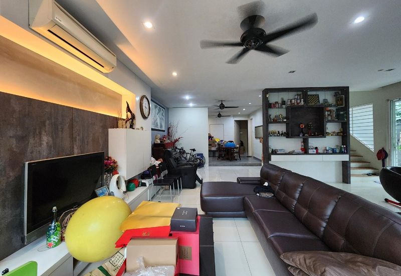 USJ heights Subang Jaya Two and half storey Zero lot Bungalow for sale