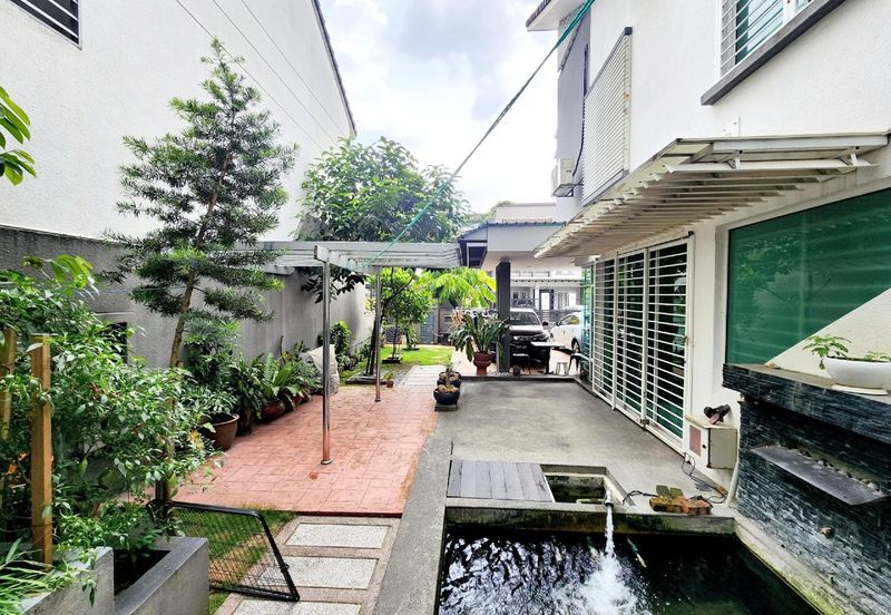 USJ heights Subang Jaya Two and half storey Zero lot Bungalow for sale