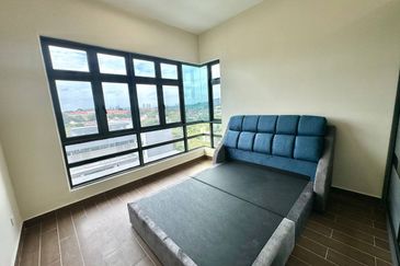 Aura Residence @ Precint 8