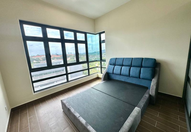 Aura Residence @ Precint 8